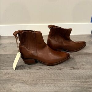 TECOVAS Leather Ankle Boots